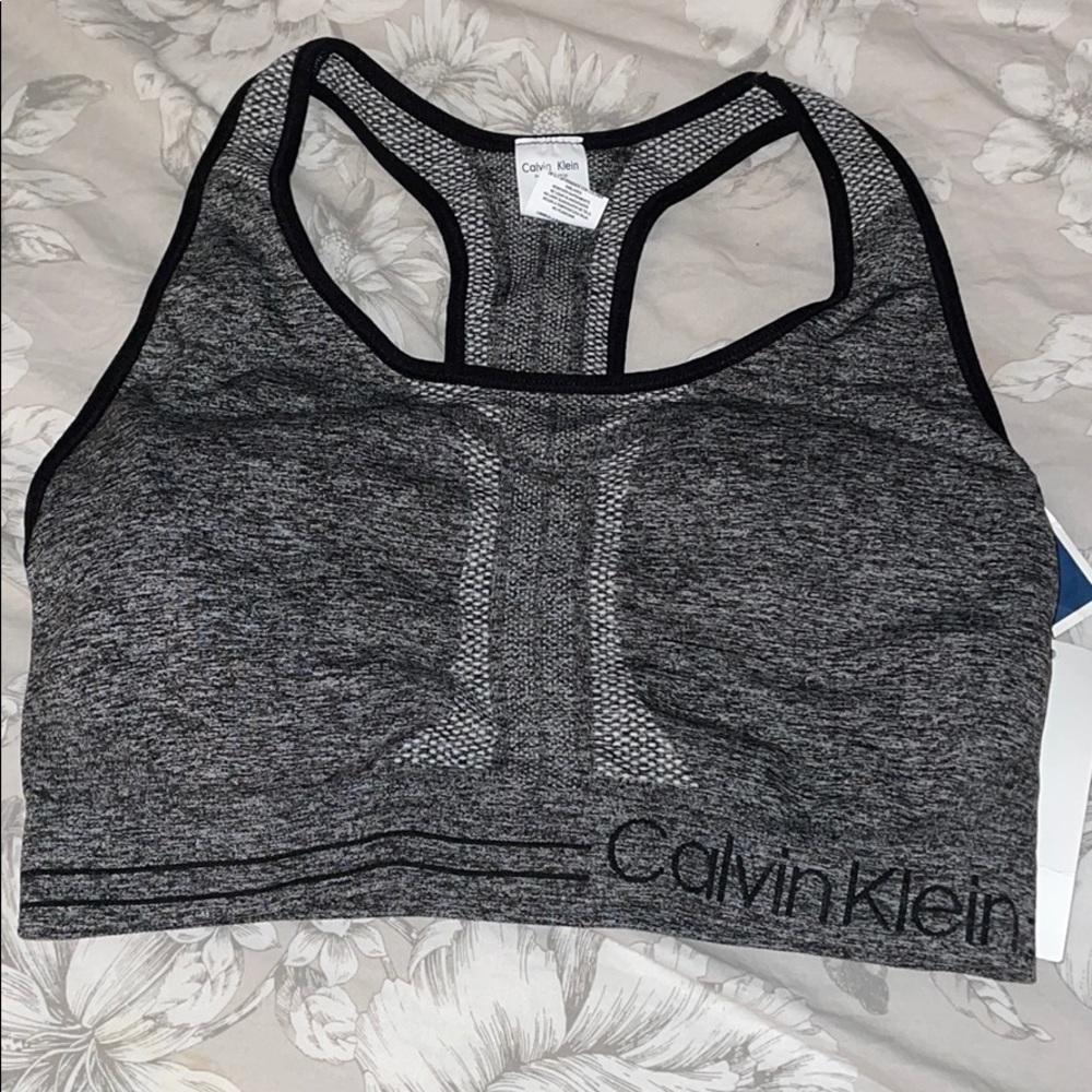 women’s calvin klein padded sport bra